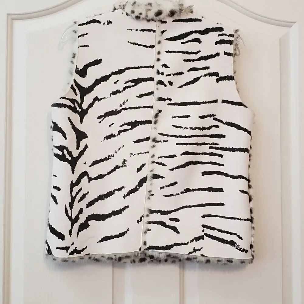 Vest   - Picture 3 of 5